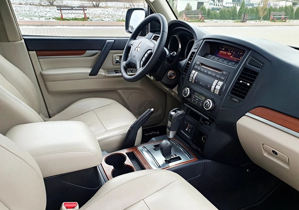 Mitsubishi Pajero cena 55900 przebieg: 189000, rok produkcji 2008 z Daleszyce małe 106